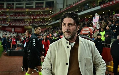 "Trabzonspor'un Etkileyici Yükselişi: Fatih Tekke Etkisiyle 2025-26 Sezonunda Süper Lig'de Fırtına"